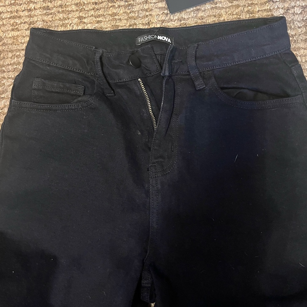 Fashion nova mom jeans